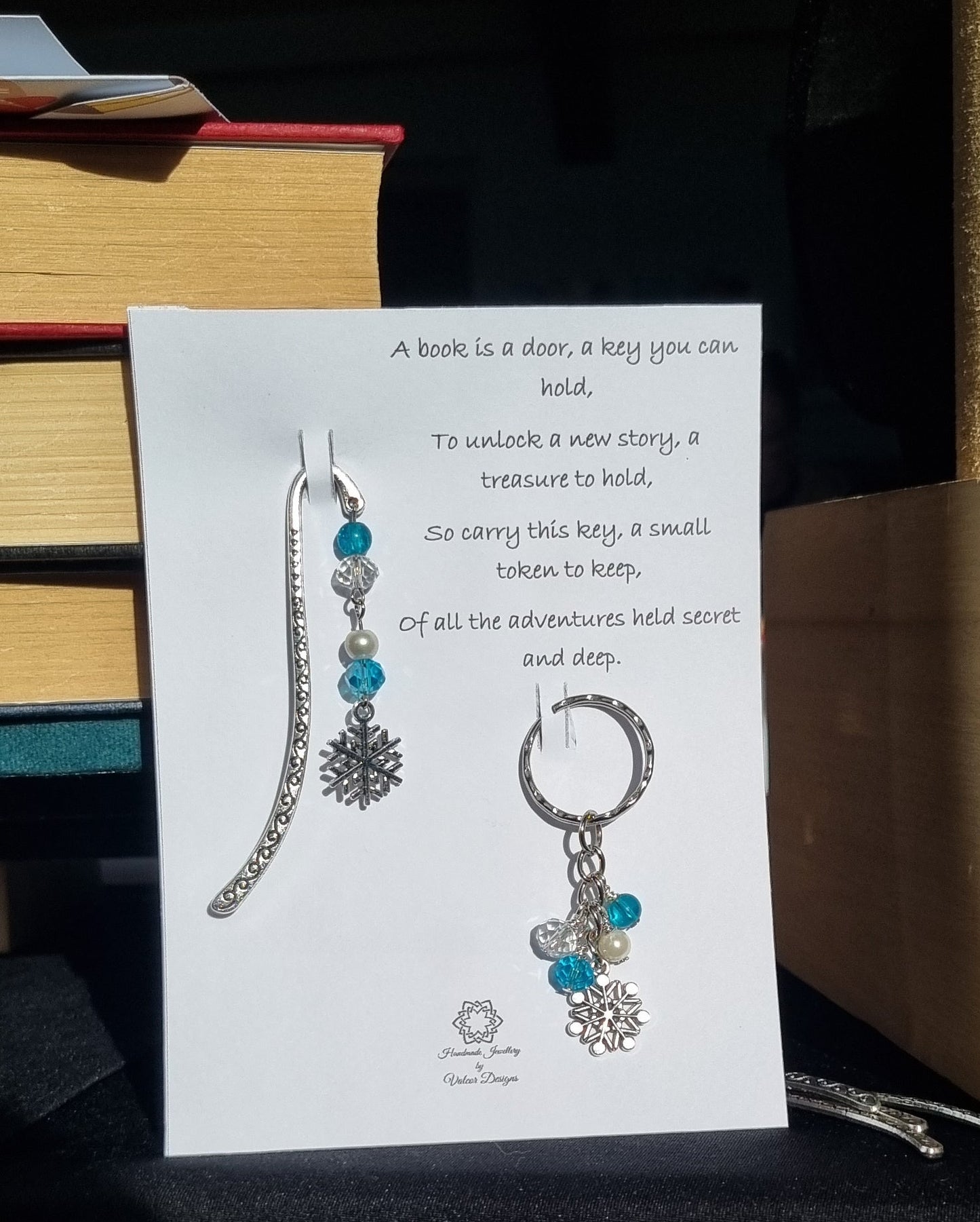 Snowflake themed bookmark and keyring giftset